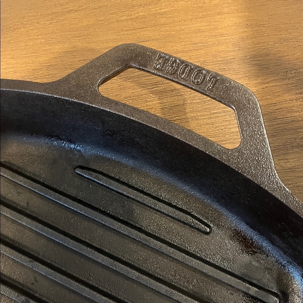 Lodge cast iron grill pan - Picture 3 of 6
